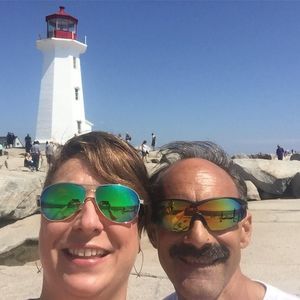 Meet your Posher, Dominique